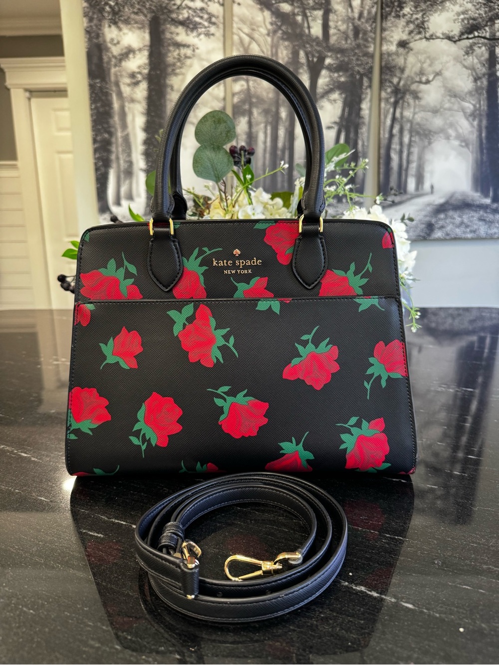 🌹🍃♠️Kate Spade Madison Rose Medium Satchel Black Multi Floral